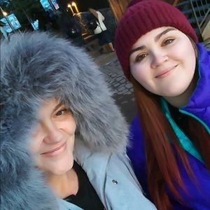 Meet your Posher, Alexis